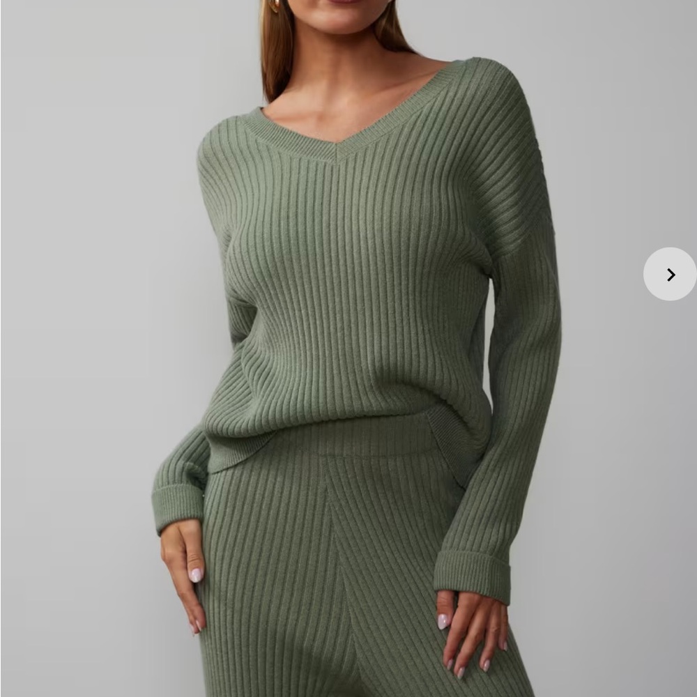 New York & Company Ribbed Lounge Set